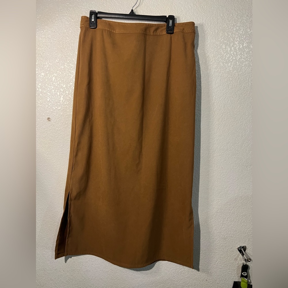 Camel midi skirt